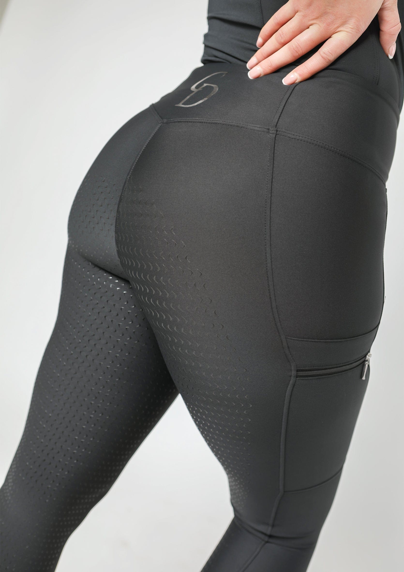 Motion Full Seat Riding Leggings (Black)